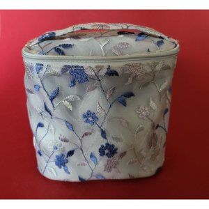 Bath & Body Works Blue Floral Lace Toiletry Bag